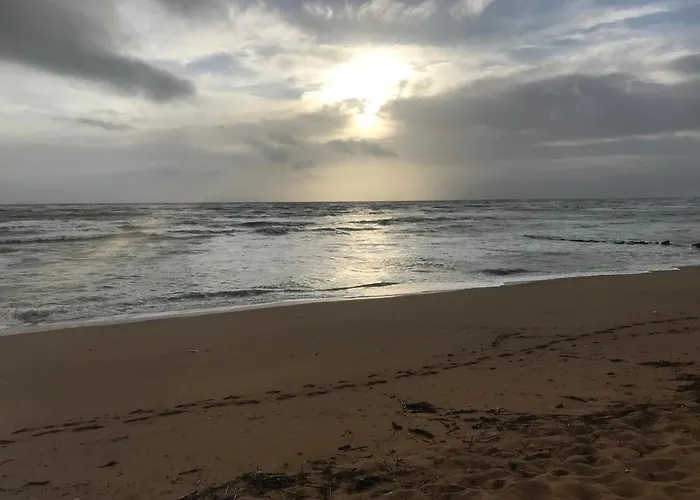 Сasa de vacaciones Maison, Piscine De La Résidence,plage Et Port De La Cotinière à 100 M *